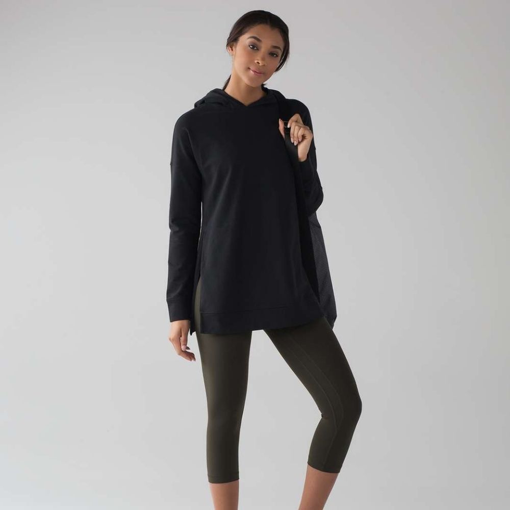 Georgeous Lululemon athletica Cut Above Hoodie black ⚫️ size 6